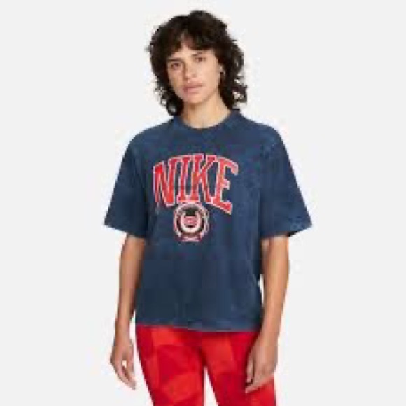 Nike Women’s Vintage Logo Tee - Picture 2 of 5